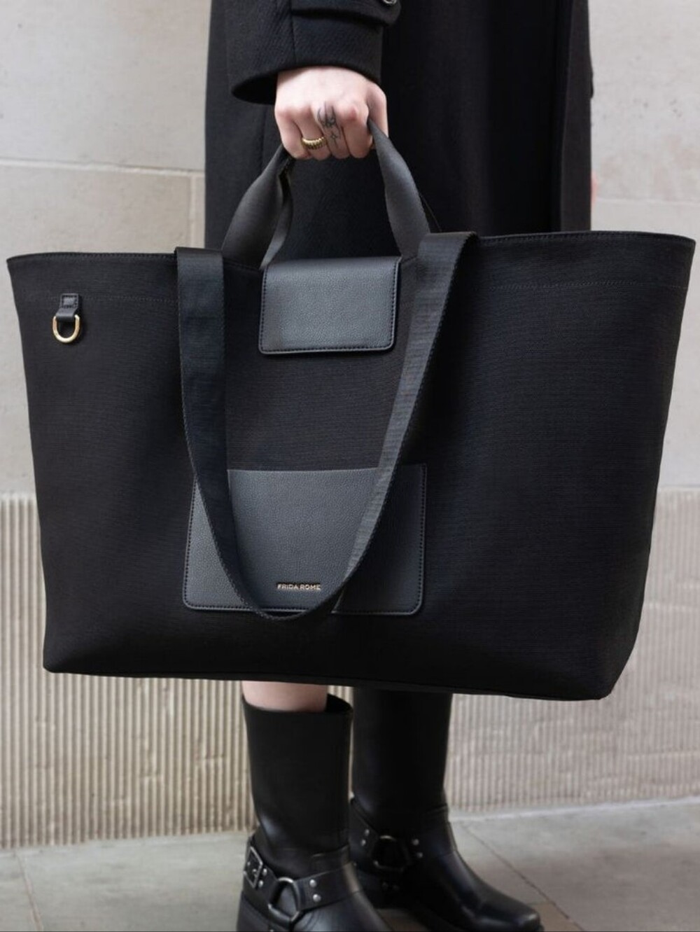 EXCELLENT FRIDA ROME THE STOCKHOLM XL TOTE BAG - BLACK